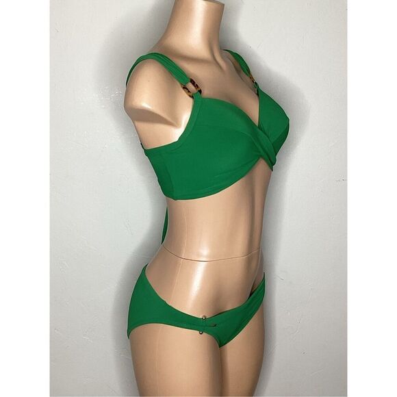New. Robin Piccone green bikini. D cup-top/ M- bottom. Retails $215 - Picture 3 of 8